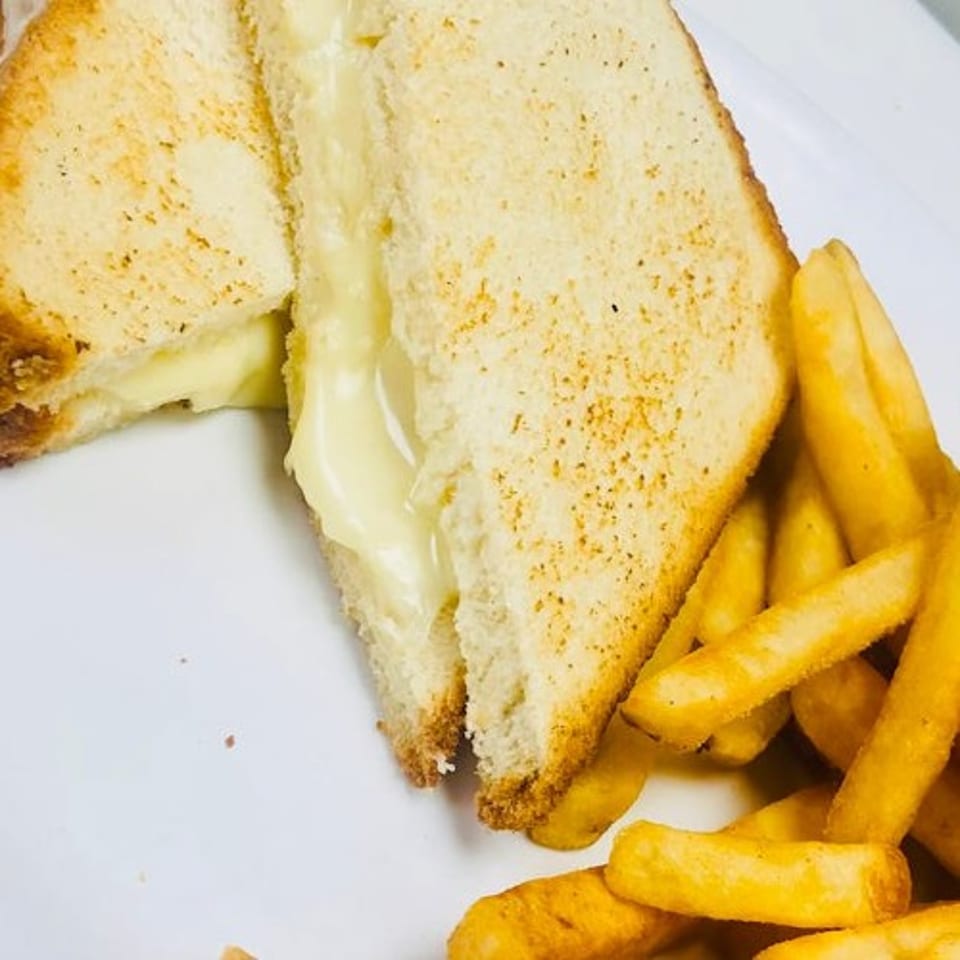 Delicious Grilled Cheese Sandwiches