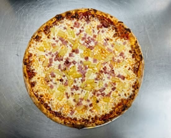 Hawaiian Deluxe Pizza (Large).