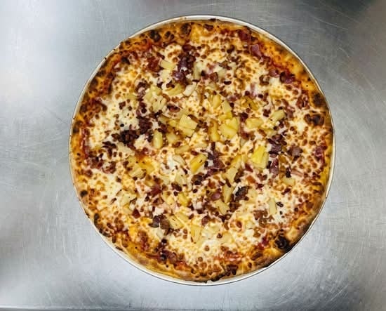 Hawaiian Deluxe Pizza (Small).